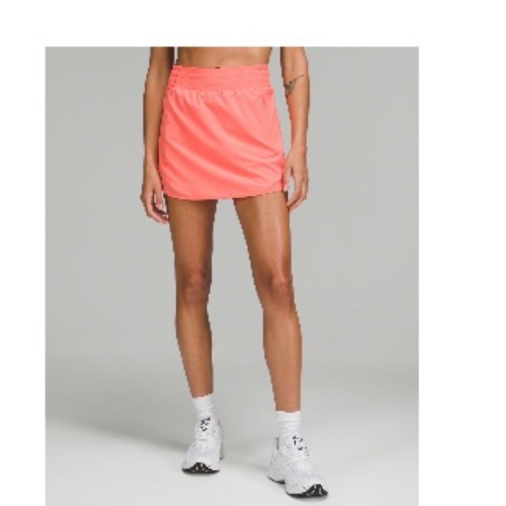 Lululemon Hotty Hot skirt